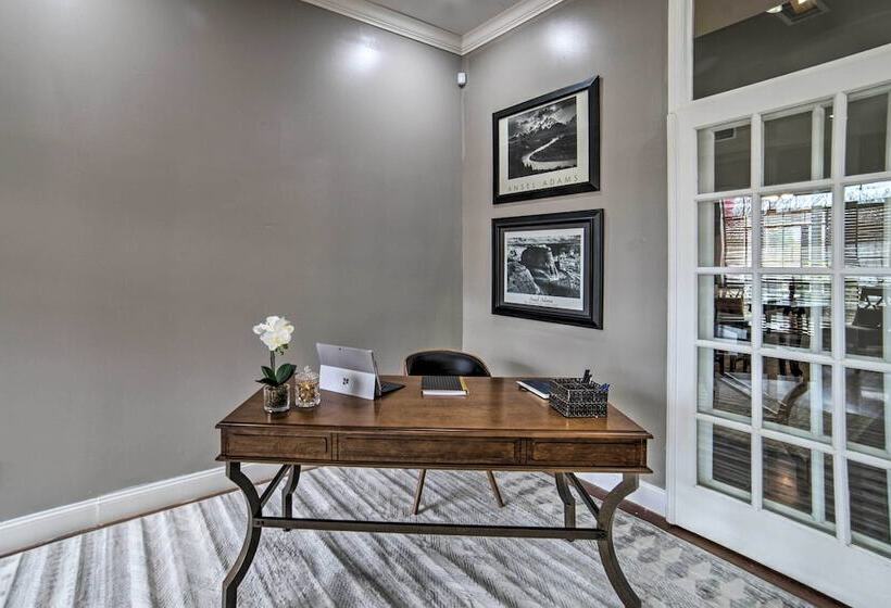 Starkvegas Clubhouse ~ 2 Mi To Msu Campus!