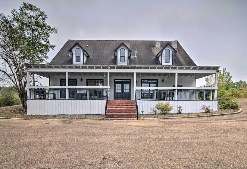 Starkvegas Clubhouse ~ 2 Mi To Msu Campus!