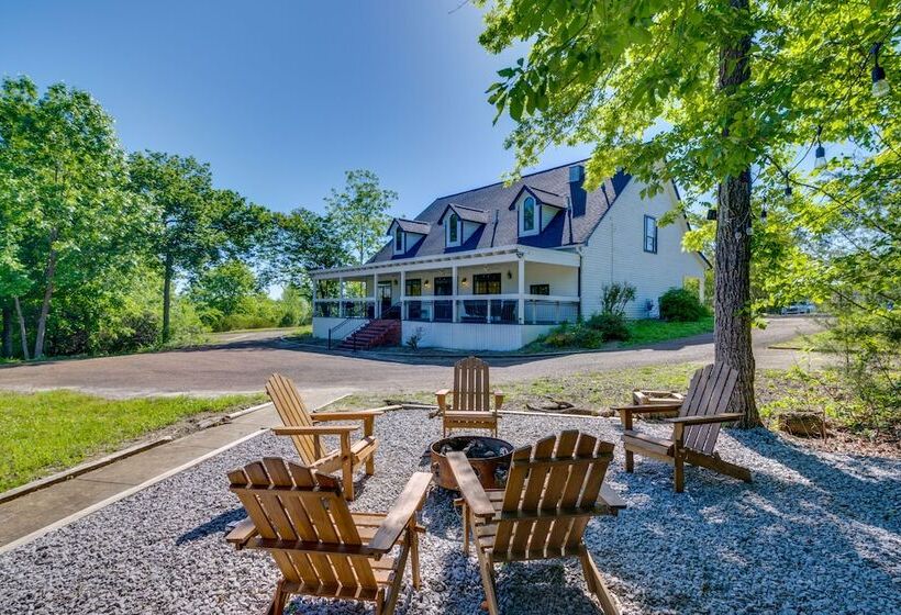 Starkvegas Clubhouse ~ 2 Mi To Msu Campus!