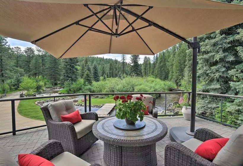 Stunning Mtn Views, Private Stream: Evergreen Gem!