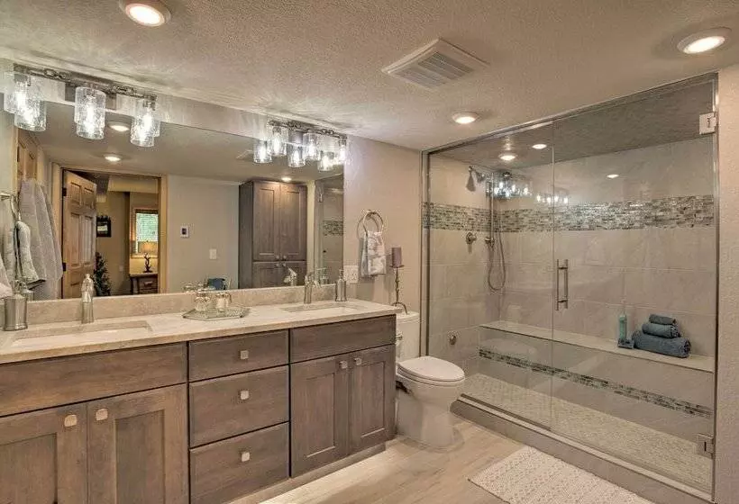 Stunning Mtn Views, Private Stream: Evergreen Gem!