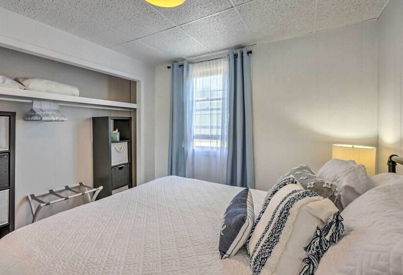 Updated Traverse City Home Steps To Bay!