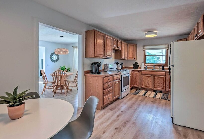 Updated Traverse City Home Steps To Bay!