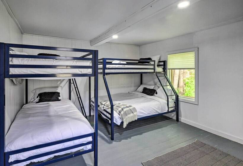 Updated Traverse City Home Steps To Bay!