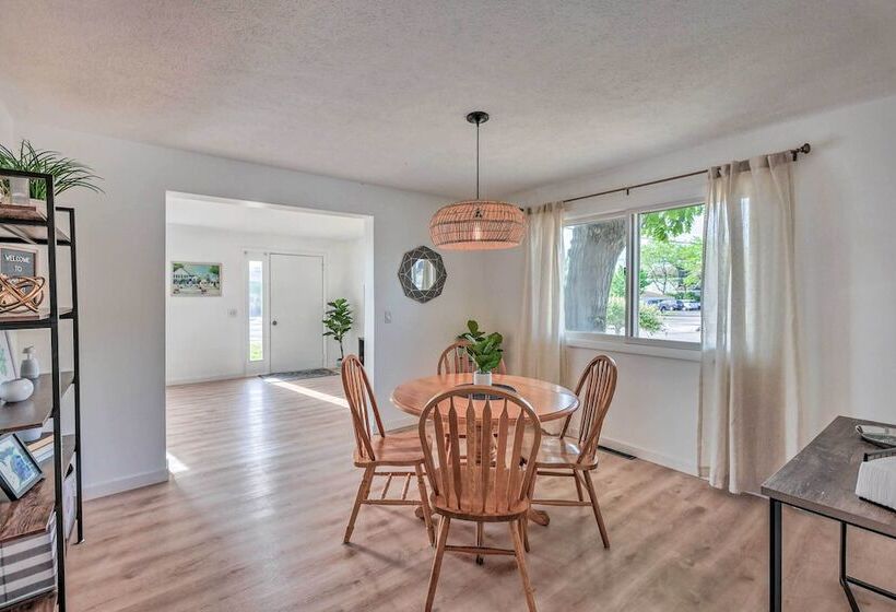 Updated Traverse City Home Steps To Bay!