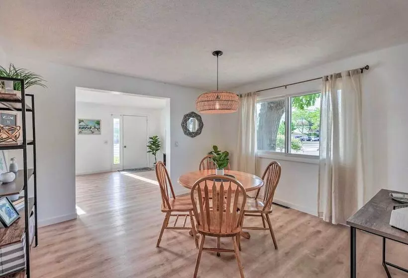 Updated Traverse City Home   Steps To Bay!