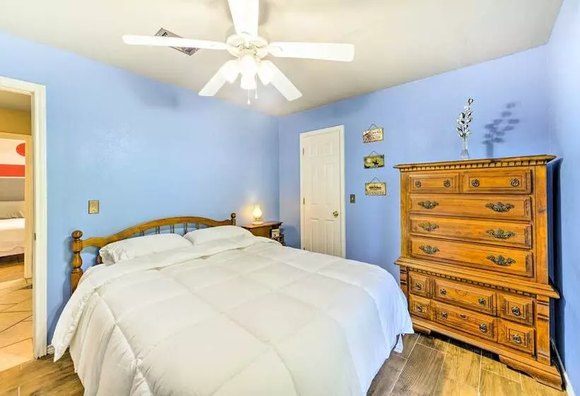 9 Mi To Belton Lake: Peaceful Home W/ Fire Pit