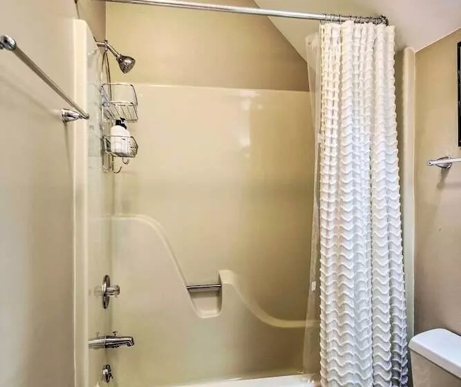 Wintergreen Resort Home ~ 2 Miles To Ski Slopes!