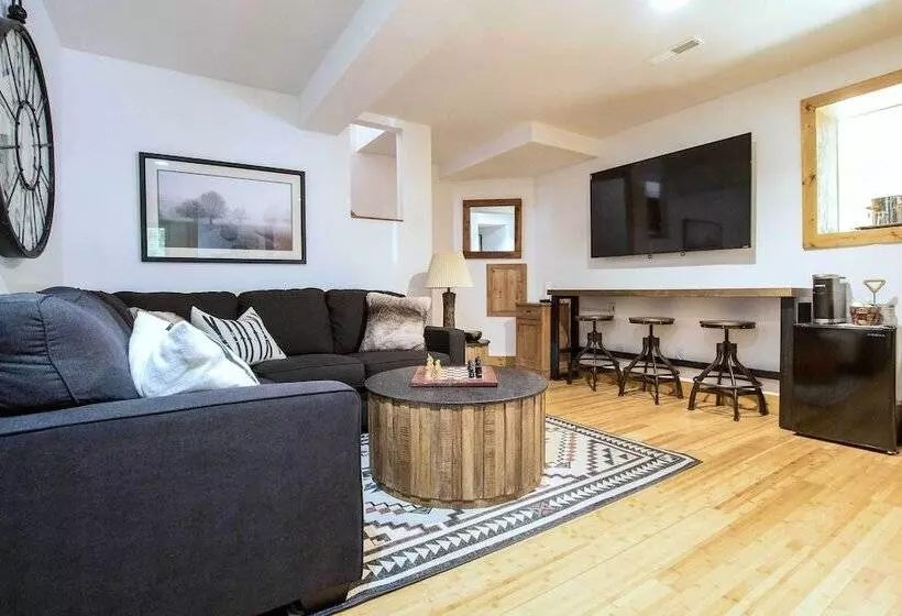 Wintergreen Resort Home ~ 2 Miles To Ski Slopes!