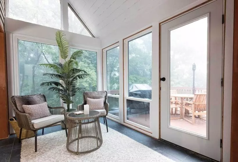 Wintergreen Resort Home ~ 2 Miles To Ski Slopes!