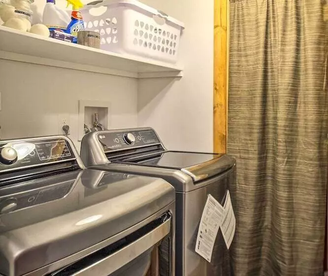 Wintergreen Resort Home ~ 2 Miles To Ski Slopes!