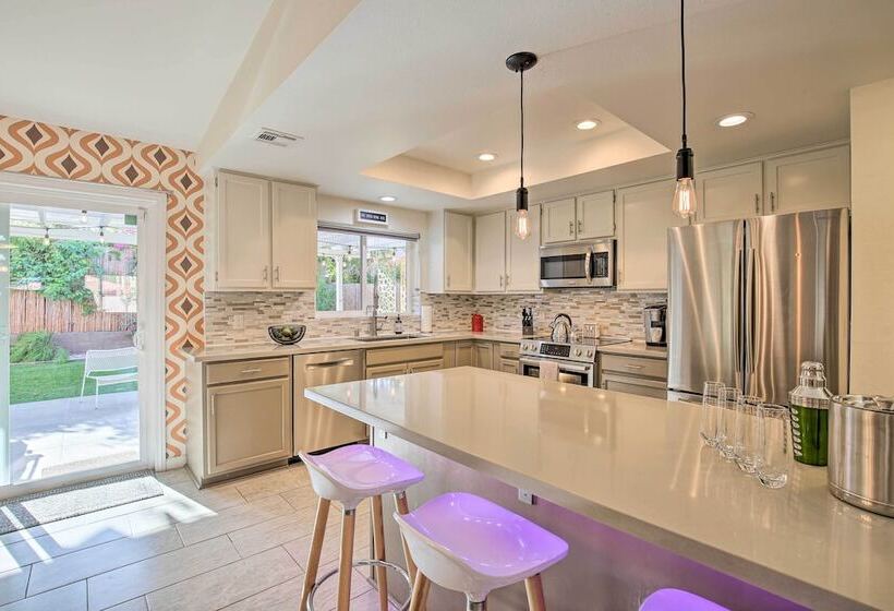 223332   3 Br Retreat W/ Pool & Putting Green!