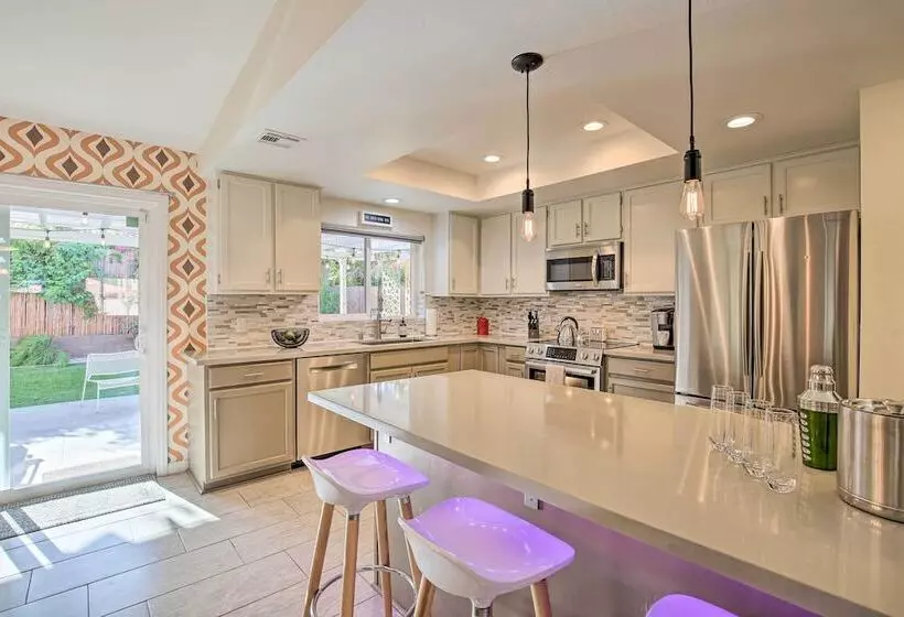 223332   3 Br Retreat W/ Pool & Putting Green!