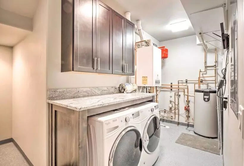 Alma Retreat W/ Mtn Views ~ 17 Mi To Breck!