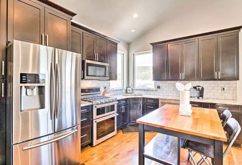 Alma Retreat W/ Mtn Views ~ 17 Mi To Breck!