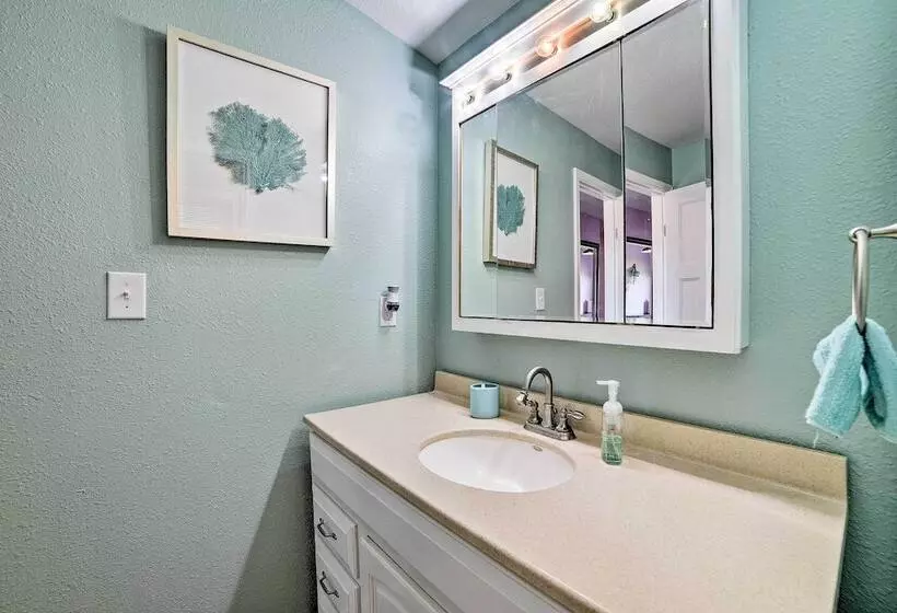 Bayfront Deck:  Casa Pescadores  Rockport Escape