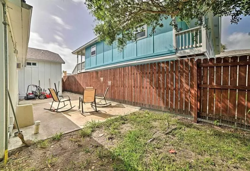 Bayfront Deck:  Casa Pescadores  Rockport Escape