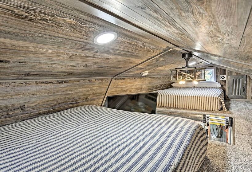 Belle Cabin W/ Hot Tub Access, Near Mt Rushmore!