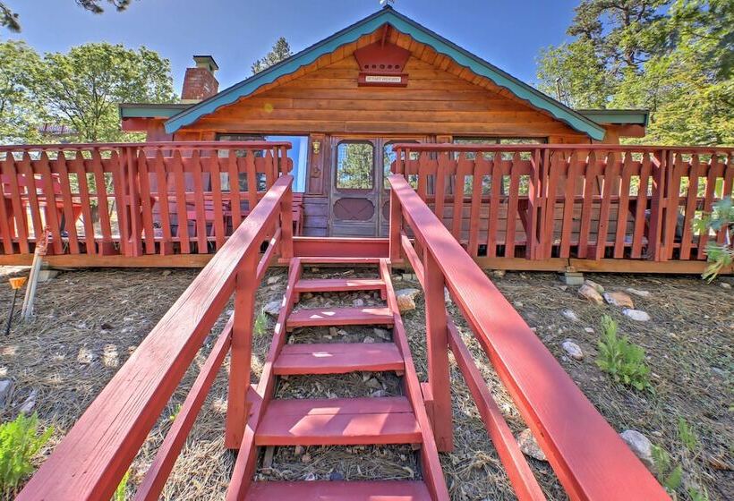 Big Bear Lake Cabin W/ Deck ~ 7 Mi To Ski Slopes!