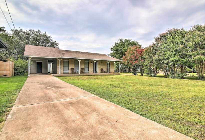 Bright Jonestown Retreat W/ Yard & Porch!