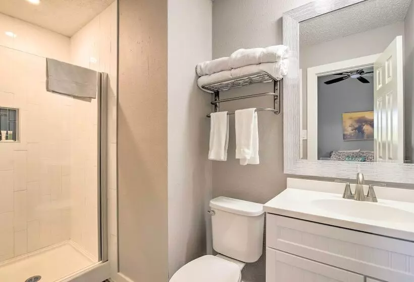 Bright Jonestown Retreat W/ Yard & Porch!