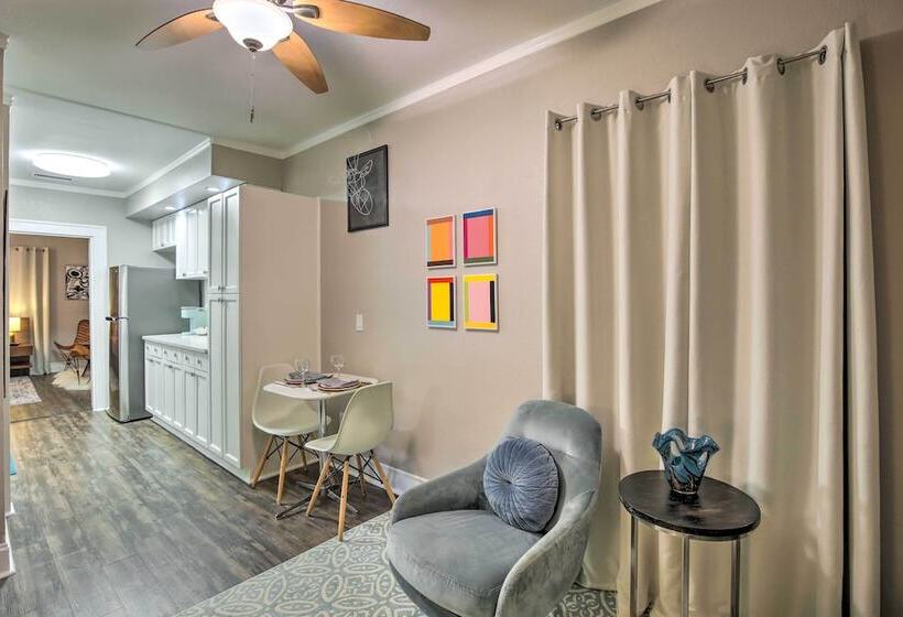 4 Mi To Dtwn: Dallas Gem W/ Furnished Patio