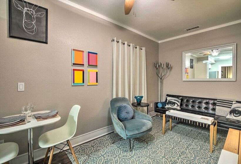 4 Mi To Dtwn: Dallas Gem W/ Furnished Patio