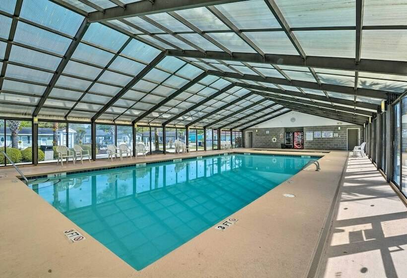 Game Room: Surfside Beach Resort Hideaway!