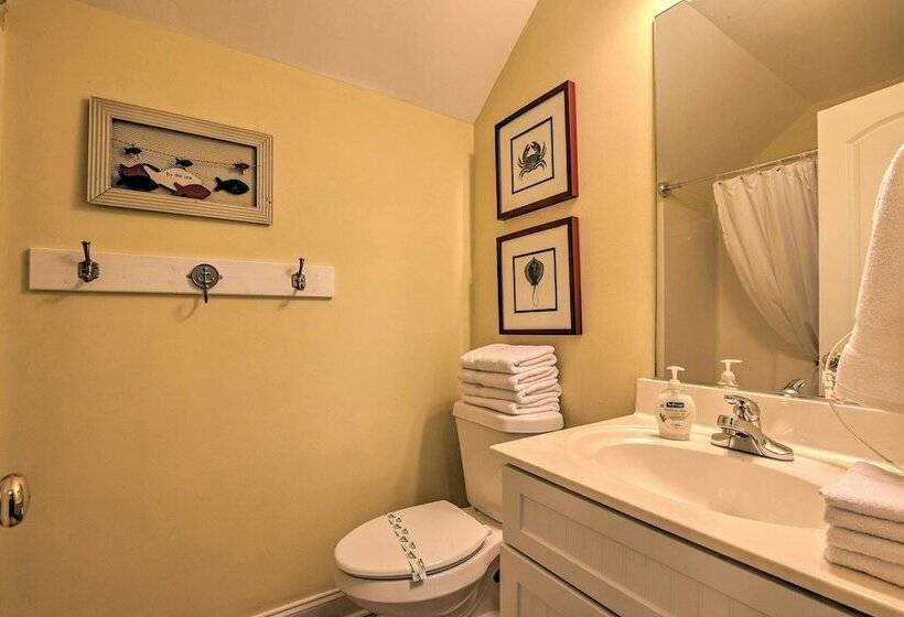 Game Room: Surfside Beach Resort Hideaway!