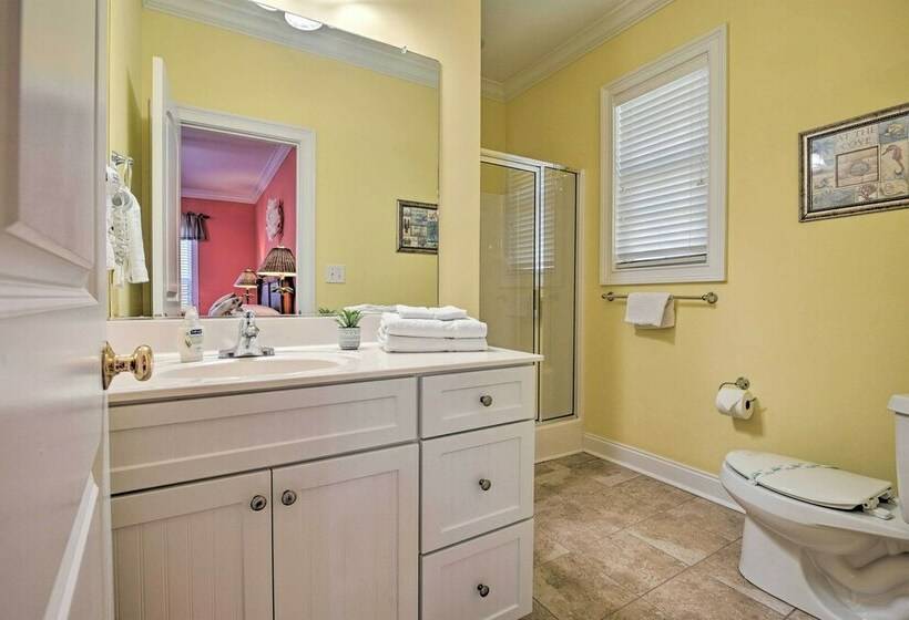 Game Room: Surfside Beach Resort Hideaway!