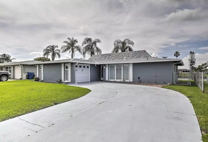 Charming Home W/ Patio, 7 Mi To Sunset Beach!
