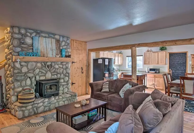 Cozy Mountain Cabin ~ 7 Mi To Heavenly Ski Resort!