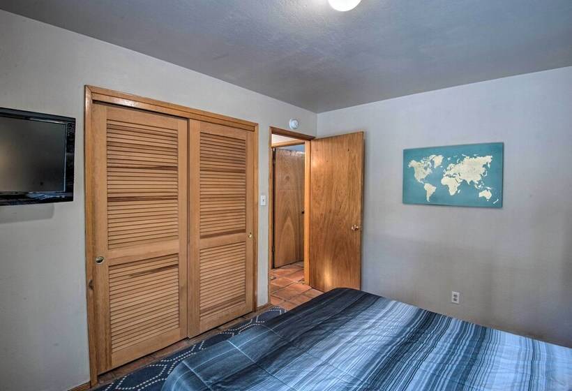 Cozy Mountain Cabin ~ 7 Mi To Heavenly Ski Resort!