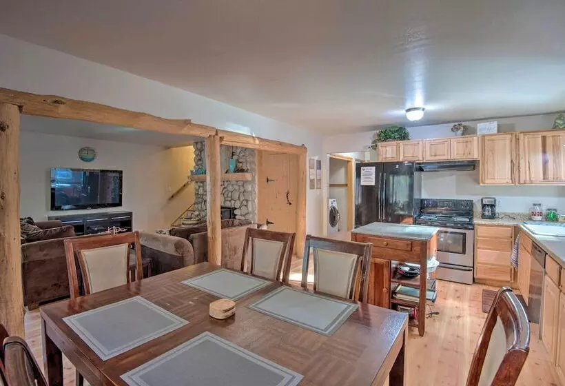 Cozy Mountain Cabin ~ 7 Mi To Heavenly Ski Resort!