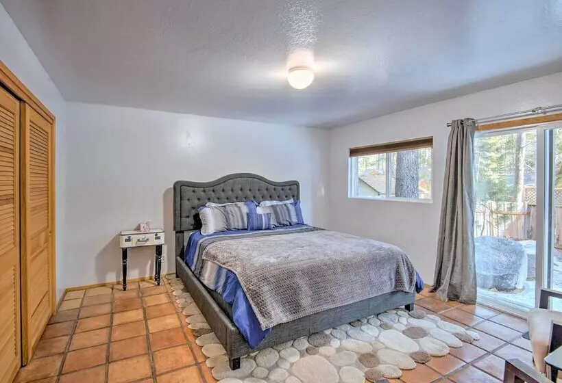 Cozy Mountain Cabin ~ 7 Mi To Heavenly Ski Resort!