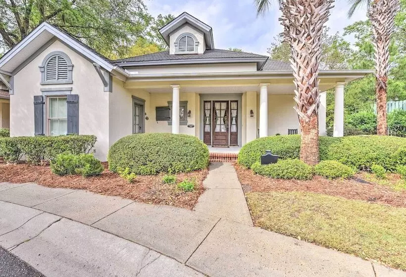 7 Mi To Beach: Bluffton Cottage W/ Furnished Patio