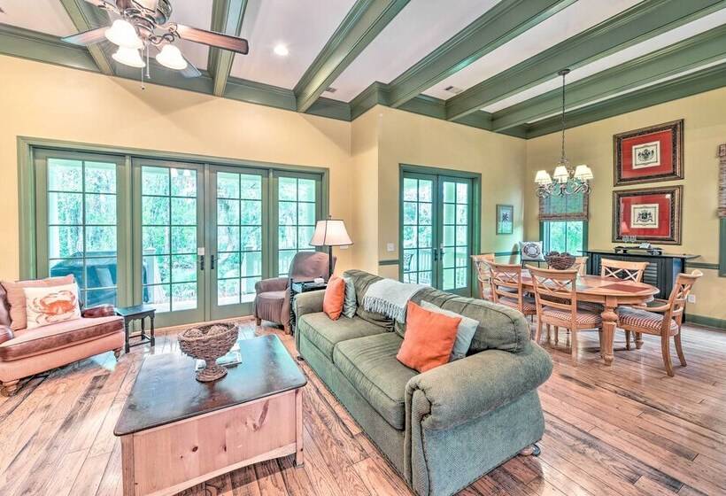 7 Mi To Beach: Bluffton Cottage W/ Furnished Patio
