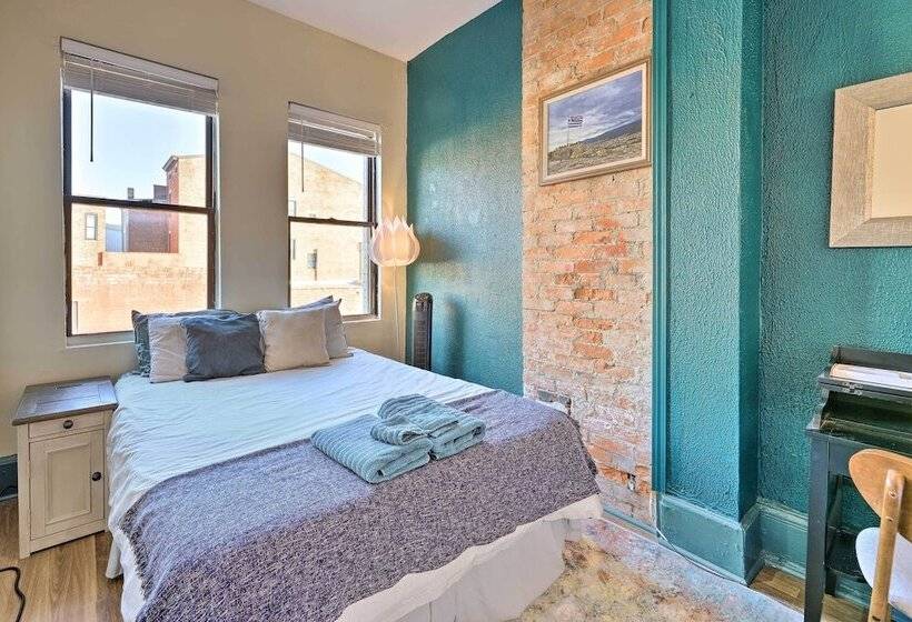 Cincinnati Retreat W/ Patio & Grill!