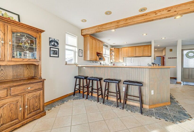 Walk To Beach: Pacific City Home W/ Bay Views!