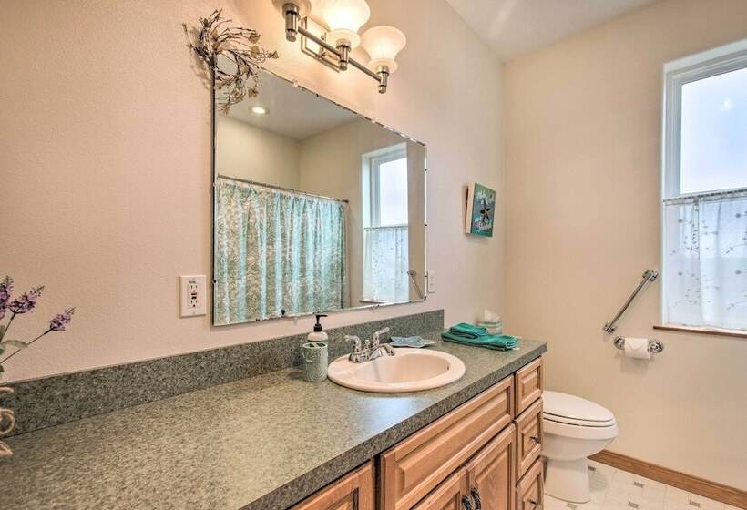 Walk To Beach: Pacific City Home W/ Bay Views!