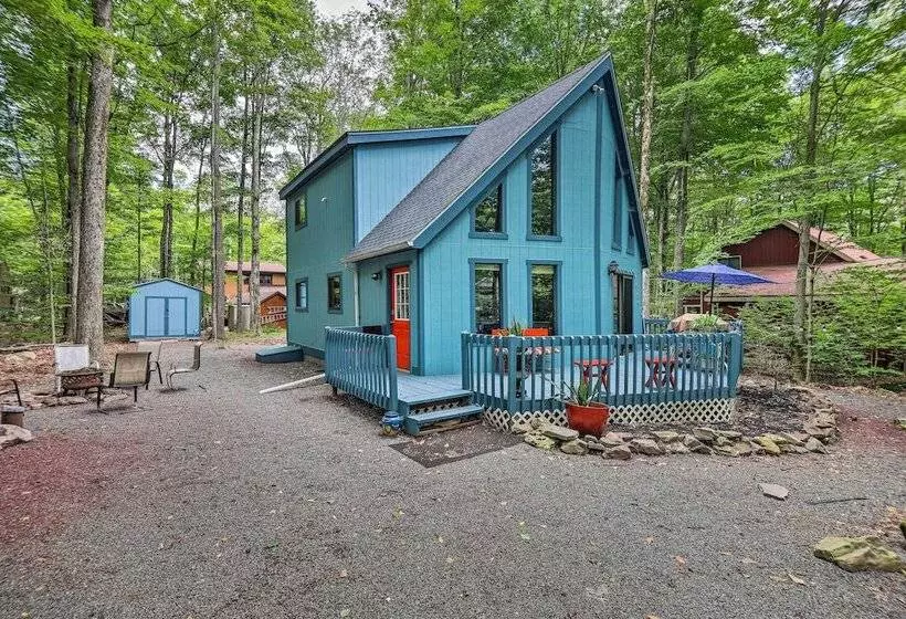 Colorful Pocono Lake Cabin W/ Deck & Fire Pit