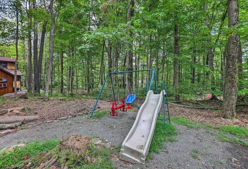 Colorful Pocono Lake Cabin W/ Deck & Fire Pit