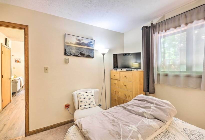 Colorful Pocono Lake Cabin W/ Deck & Fire Pit