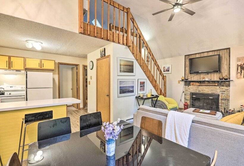 Colorful Pocono Lake Cabin W/ Deck & Fire Pit