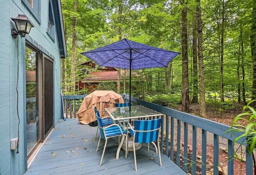 Colorful Pocono Lake Cabin W/ Deck & Fire Pit
