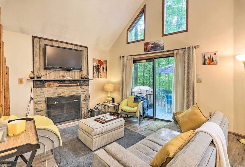 Colorful Pocono Lake Cabin W/ Deck & Fire Pit