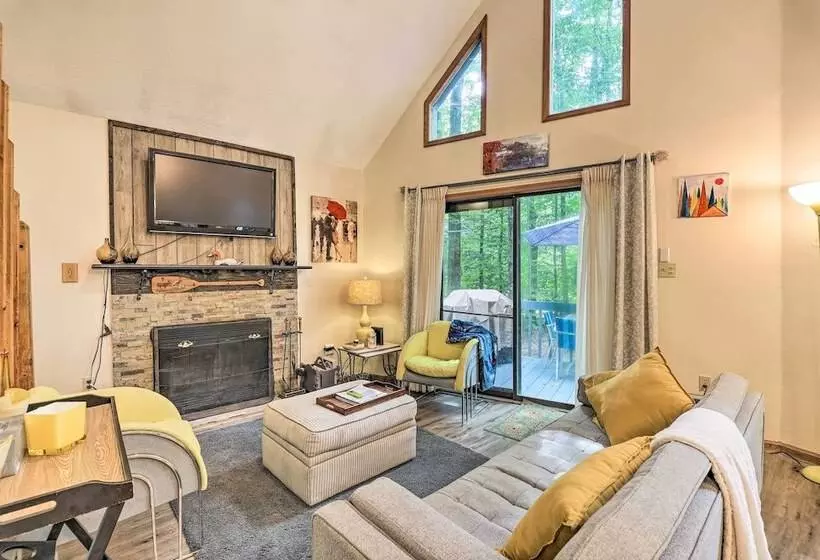 Colorful Pocono Lake Cabin W/ Deck & Fire Pit