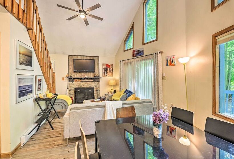 Colorful Pocono Lake Cabin W/ Deck & Fire Pit