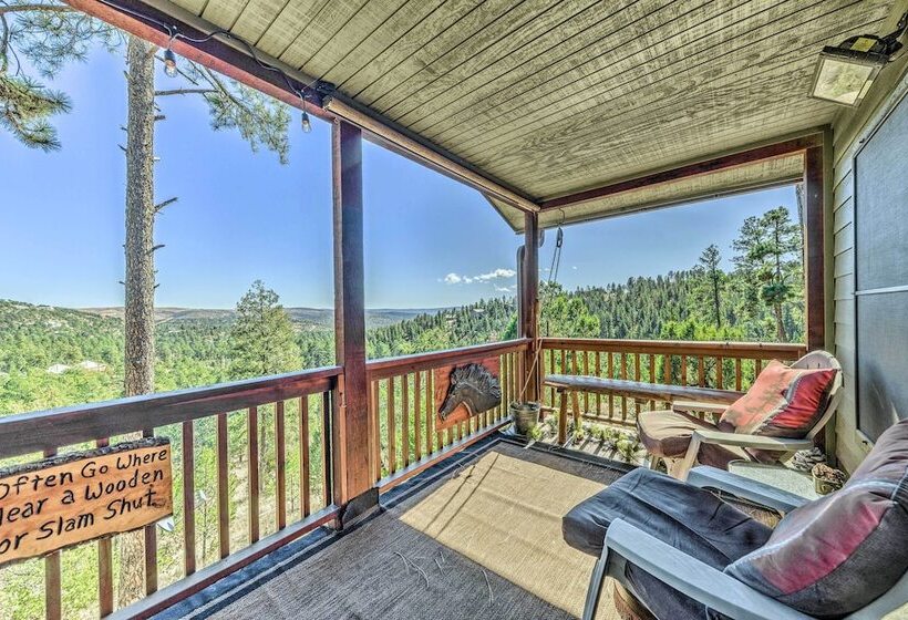 Cozy & Modern Ruidoso Cabin W/ Stellar Views!