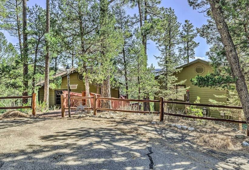 Cozy & Modern Ruidoso Cabin W/ Stellar Views!